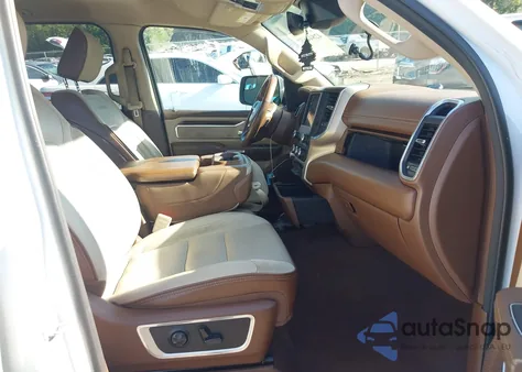 2021 Ram 1500 Laramie 4X2 5'7 Box z USA, uszkodzony, nr VIN 1C6RREJT4MN630316